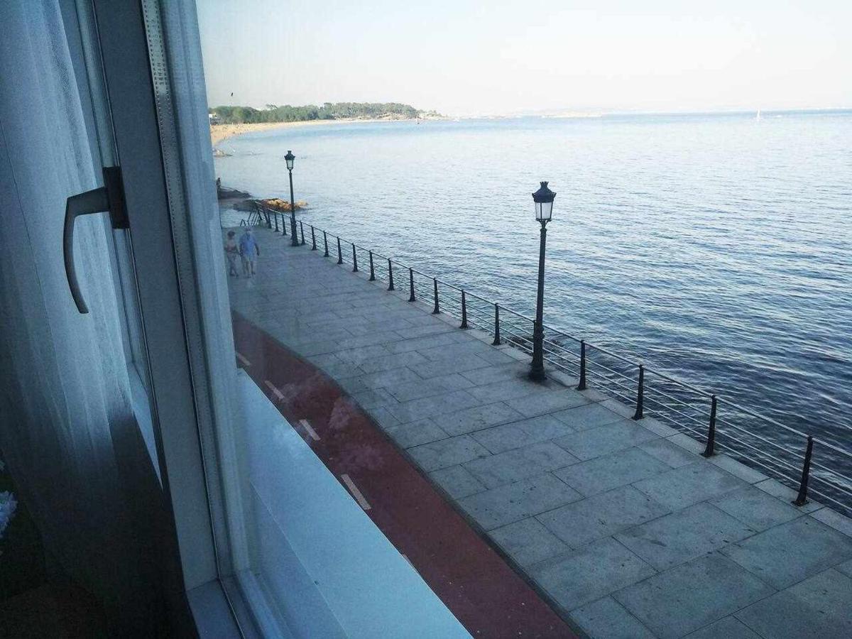 Apartamento Frente Al Mar Playa De Coroso Ribeira Zewnętrze zdjęcie